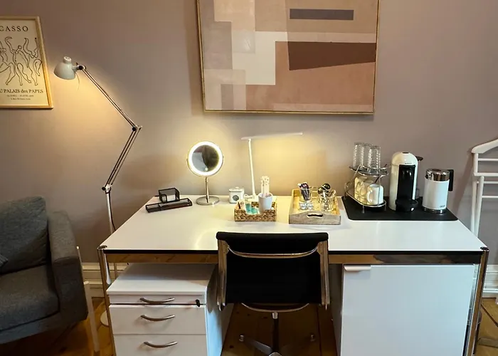 A Different * Frankfurt nad Mohanem