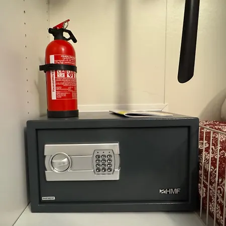 A Different Δωμάτια σε οικογενειακή κατοικία